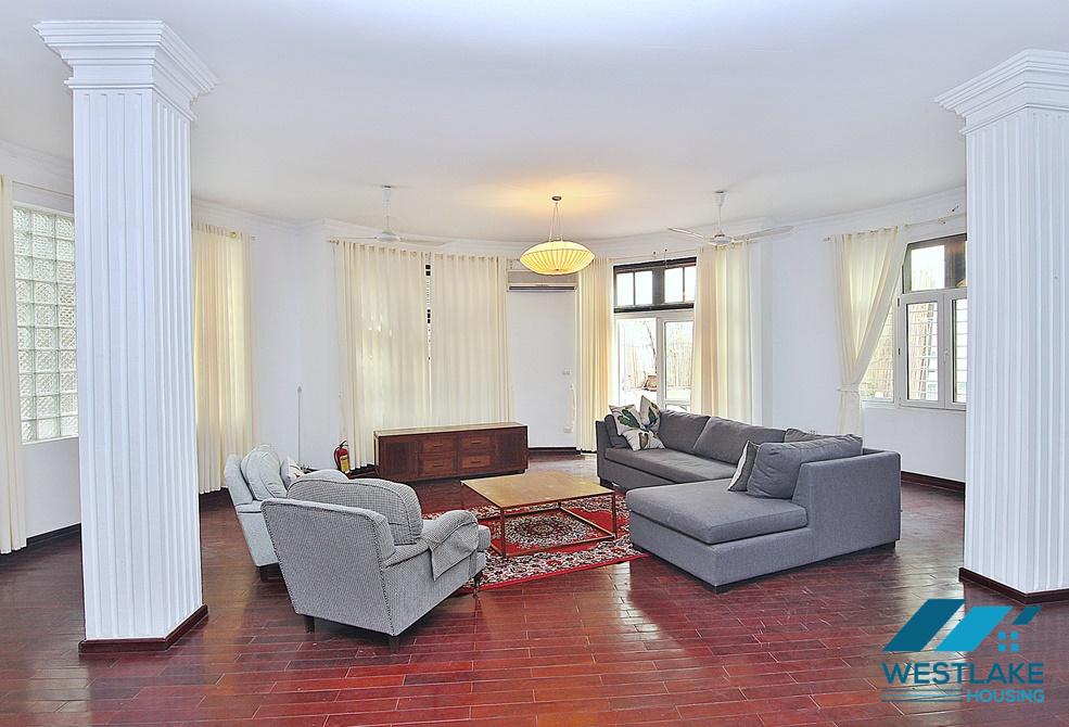 Beautiful house with 5 bedrooms for rent in the center of Westlake Tay Ho