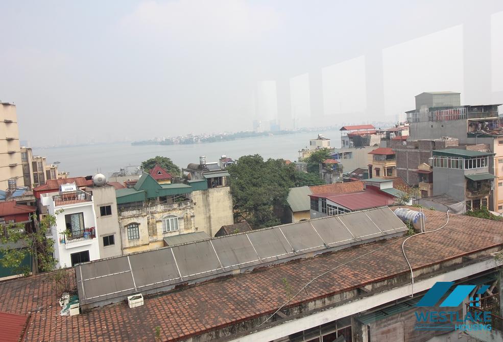 Căn hộ duplex view Hồ Tây cho thuê tại đường Hoàng Hoa Thám