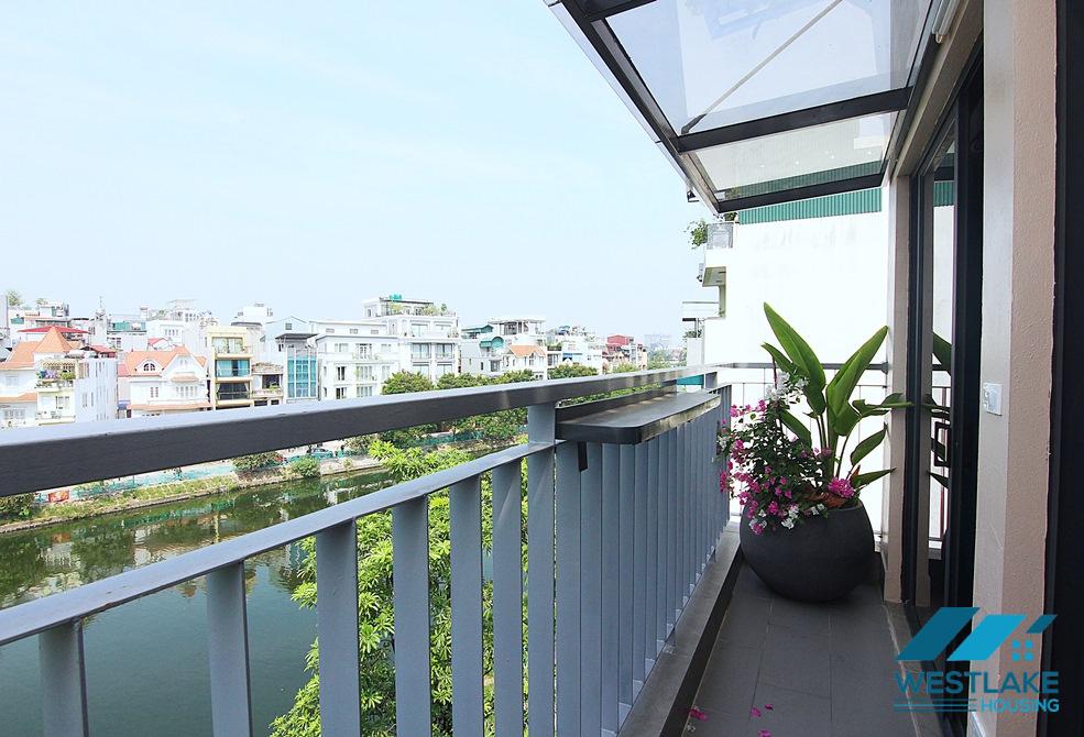 Cho Thuê Căn Hộ 2 Phòng Ngủ View Hồ Tây Có Ban Công Ở  Yên Hoa, Tây Hồ