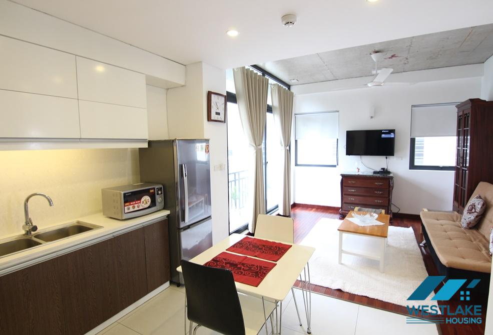  A nice 1 bedroom+1 working room on Tay Ho street for rent