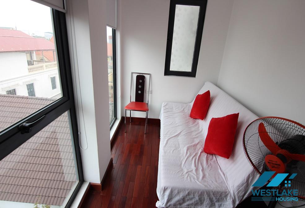 A bright, good 2 bedroom apartment for rent on Tay Ho street