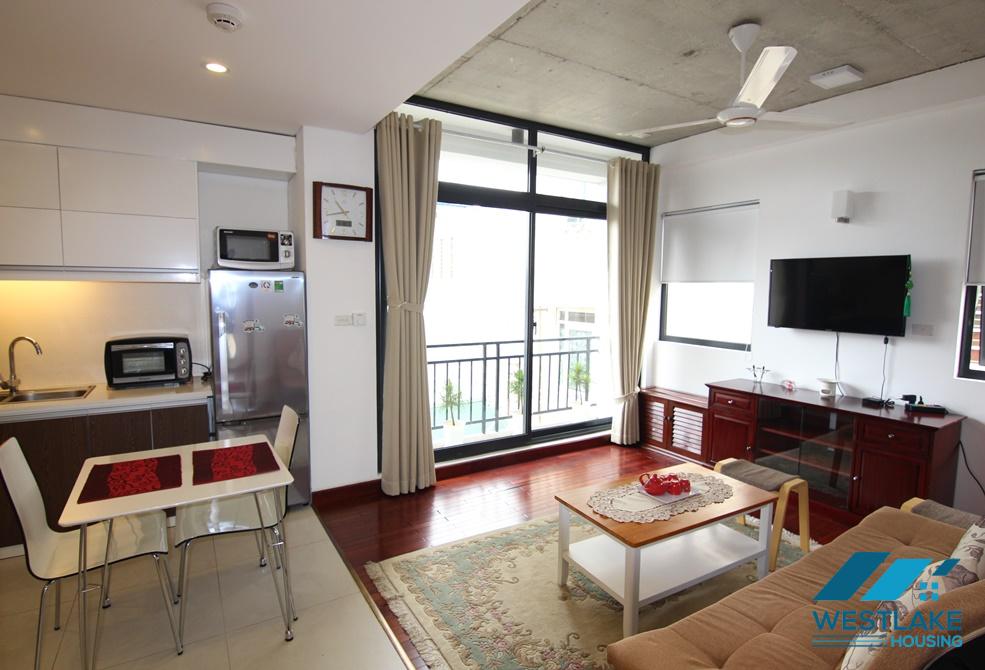 A bright, good 2 bedroom apartment for rent on Tay Ho street