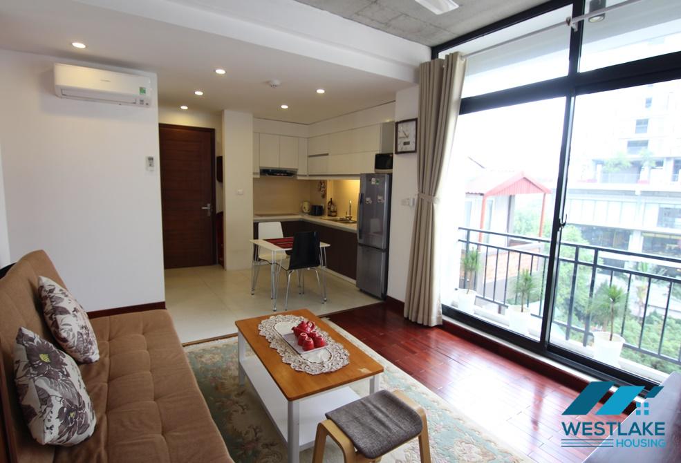 A bright, good 2 bedroom apartment for rent on Tay Ho street