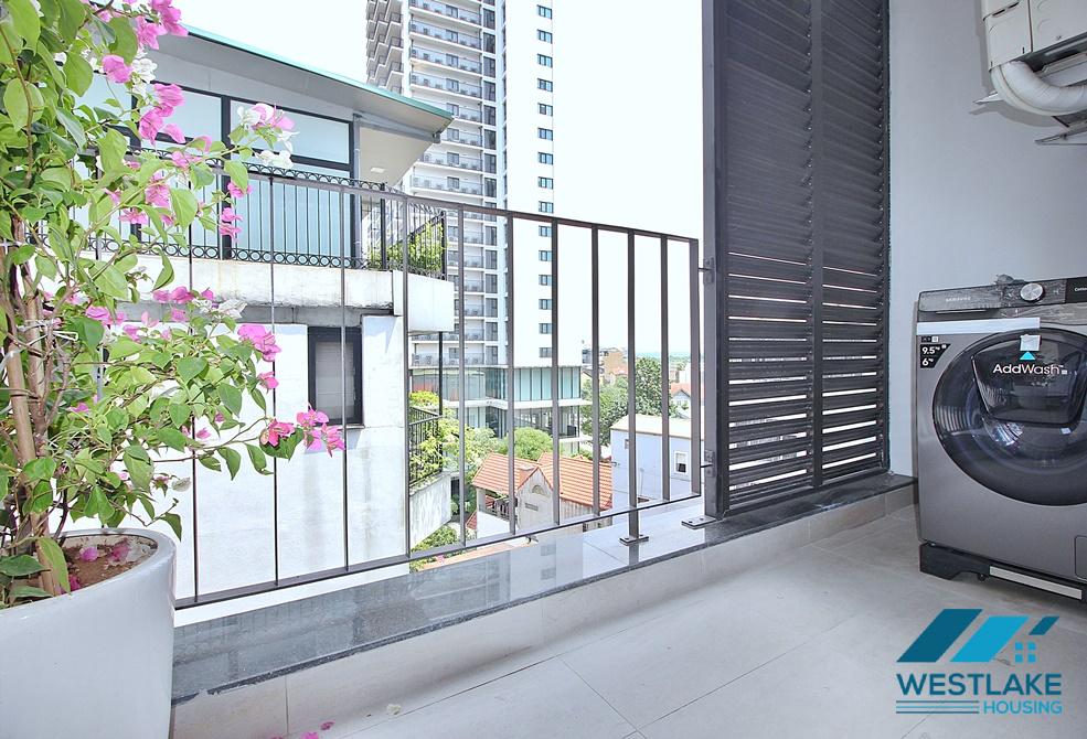 Morden and high floor 3 beds apartment for rent in Tay Ho area