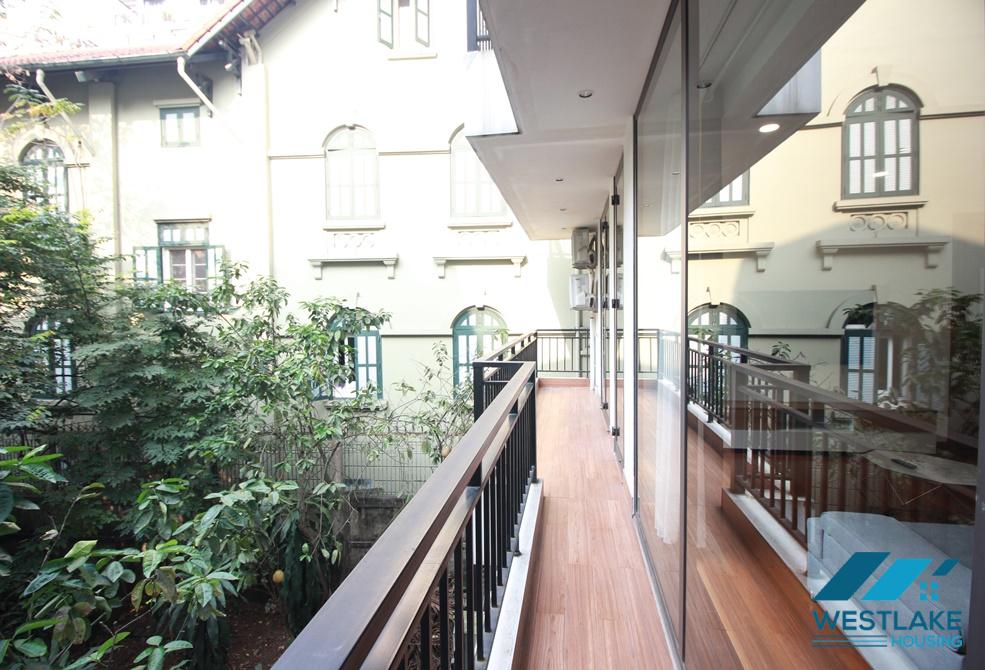 Nice and bright 1 bedroom apartment for rent in Dang Thai Mai st Tay Ho