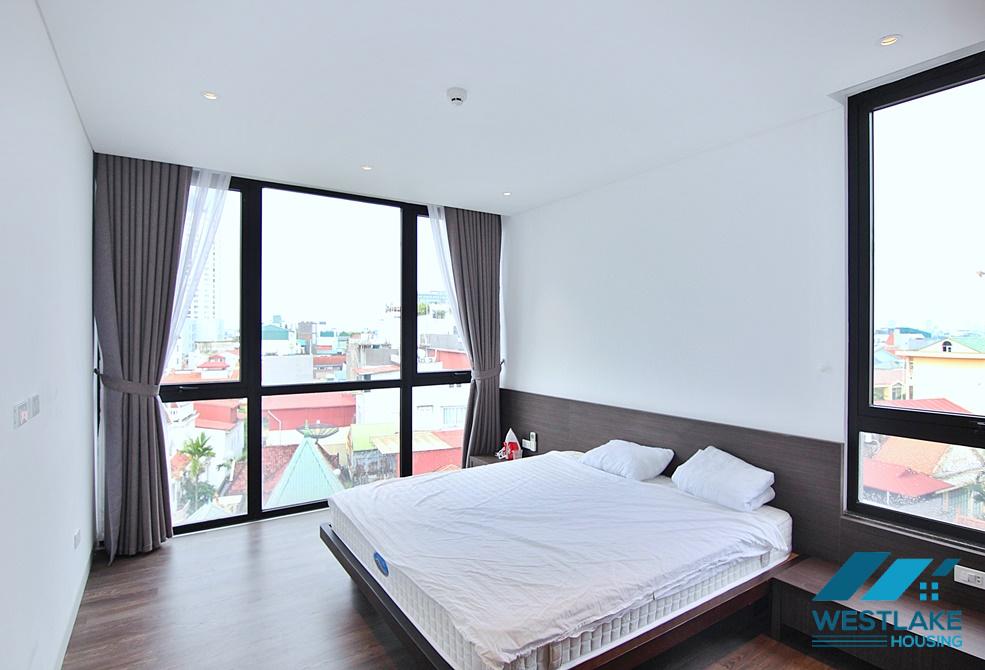 Brightly and modern 3 bedroom apartment for rent in To ngoc van, Tay ho, Ha noi