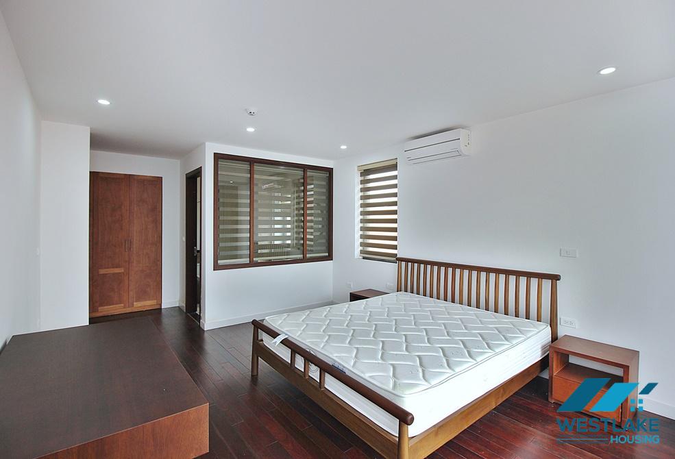 A spacious 4 bedroom apartment for rent in Tay ho street