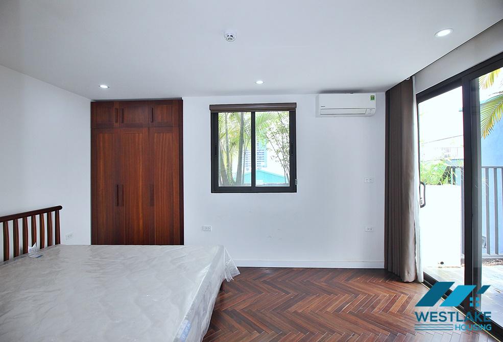 Serviced apartment with lots of nature light for rent on Tay Ho Street, Hanoi