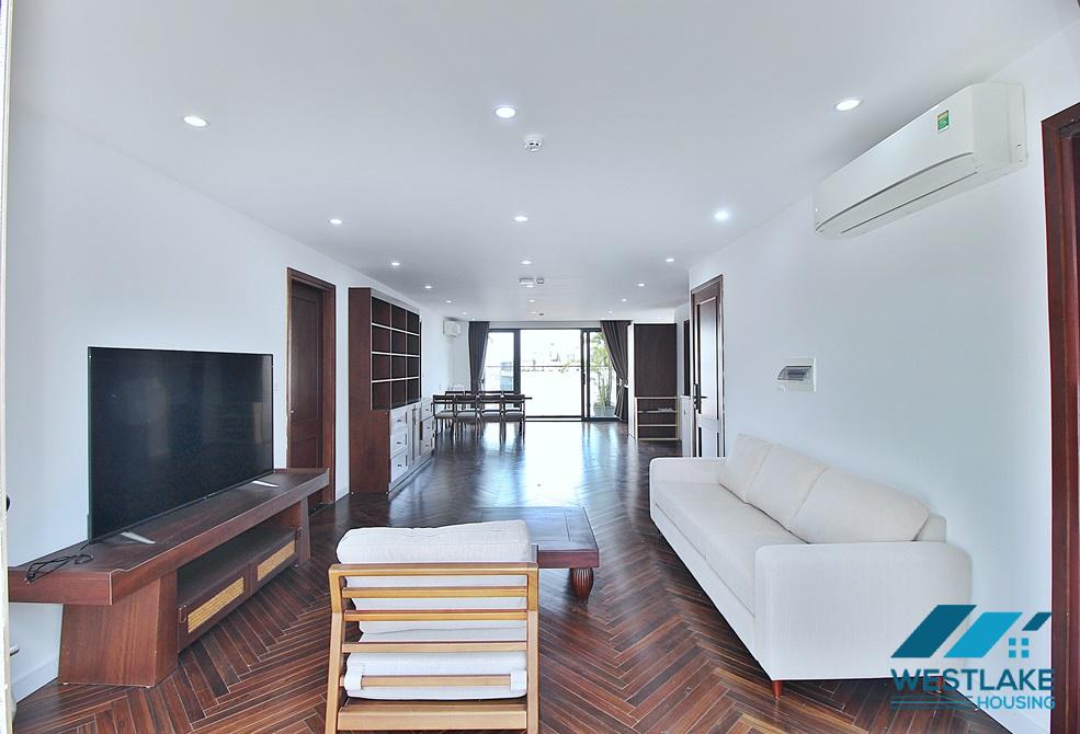 Serviced apartment with lots of nature light for rent on Tay Ho Street, Hanoi