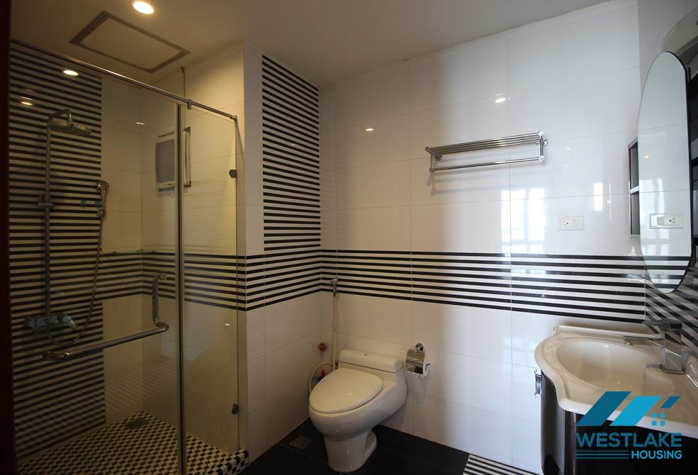 Spacious 03-bedroom apartment for lease on Xuan Dieu Street, Tay Ho, Hanoi