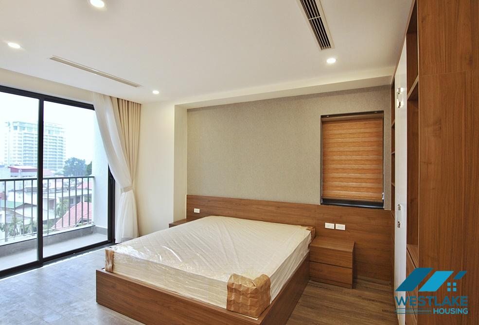 A nice and bright 2 bedroom apartment for lease in Tay ho street