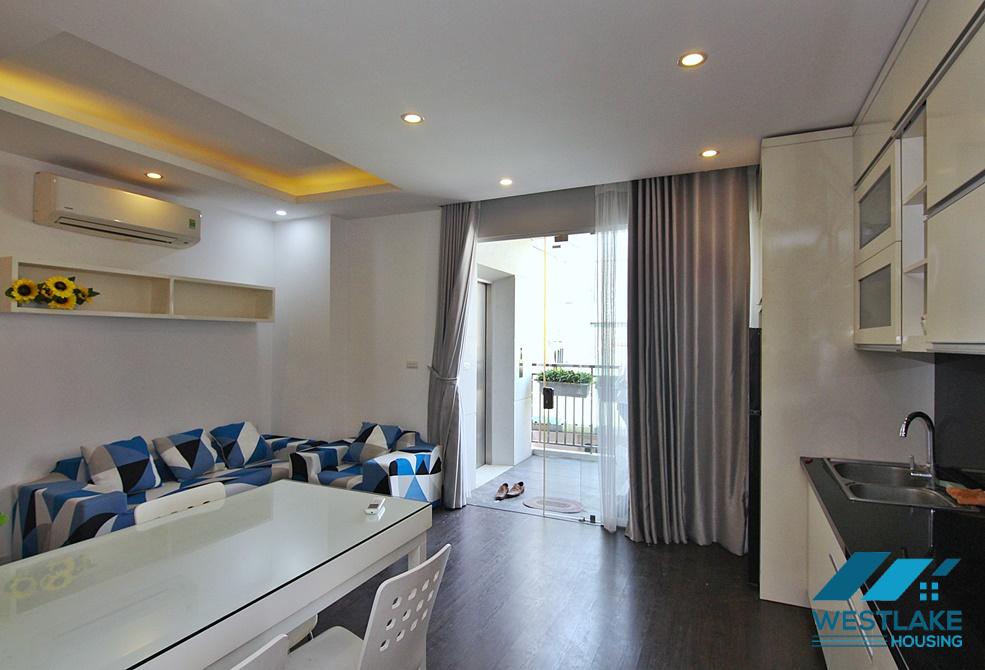 Cheap price, nice 02 bedroom apartment in Tay Ho area, Hanoi for lease