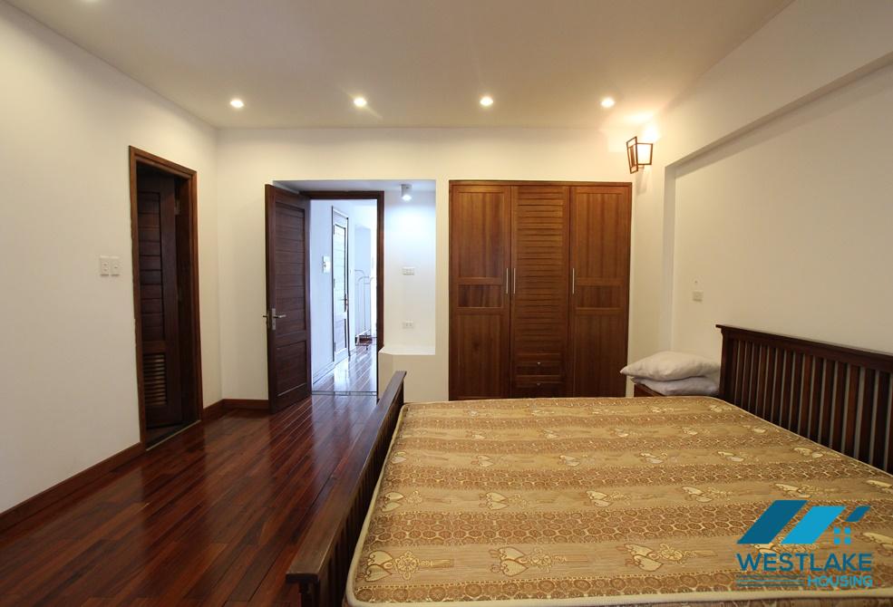 A huge 2 bedroom apartment for rent in Tay ho street