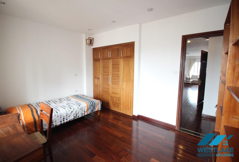 Super spacious 2 bedroom apartment for rent in Tay ho