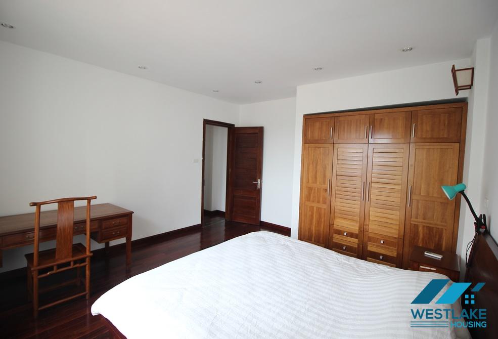 Super spacious 2 bedroom apartment for rent in Tay ho