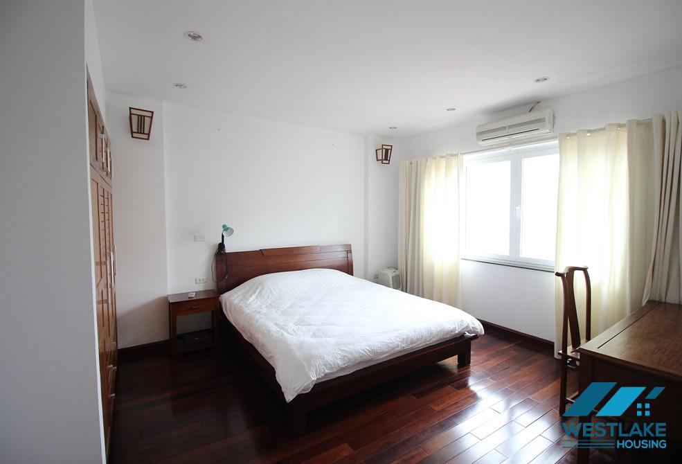 Super spacious 2 bedroom apartment for rent in Tay ho