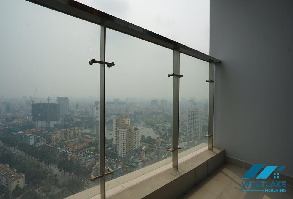 Luxury three bedrooms apartment for rent in Vinhome Metropolis, Ba Dinh district, Ha Noi