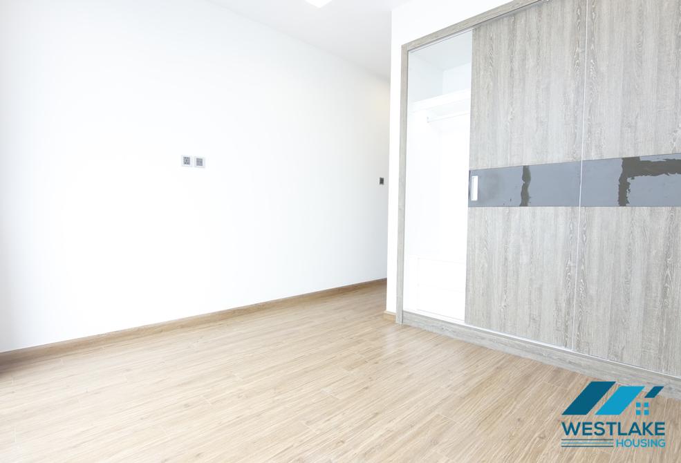 Unfurnished two bedrooms apartment for rent in Vinhome Metropolis, Ba Dinh district, Ha Noi