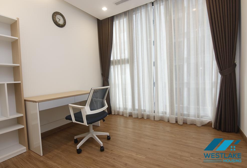 Very nice three bedrooms apartment for rent in Vinhome Metropolis, Ba Dinh district, Ha Noi