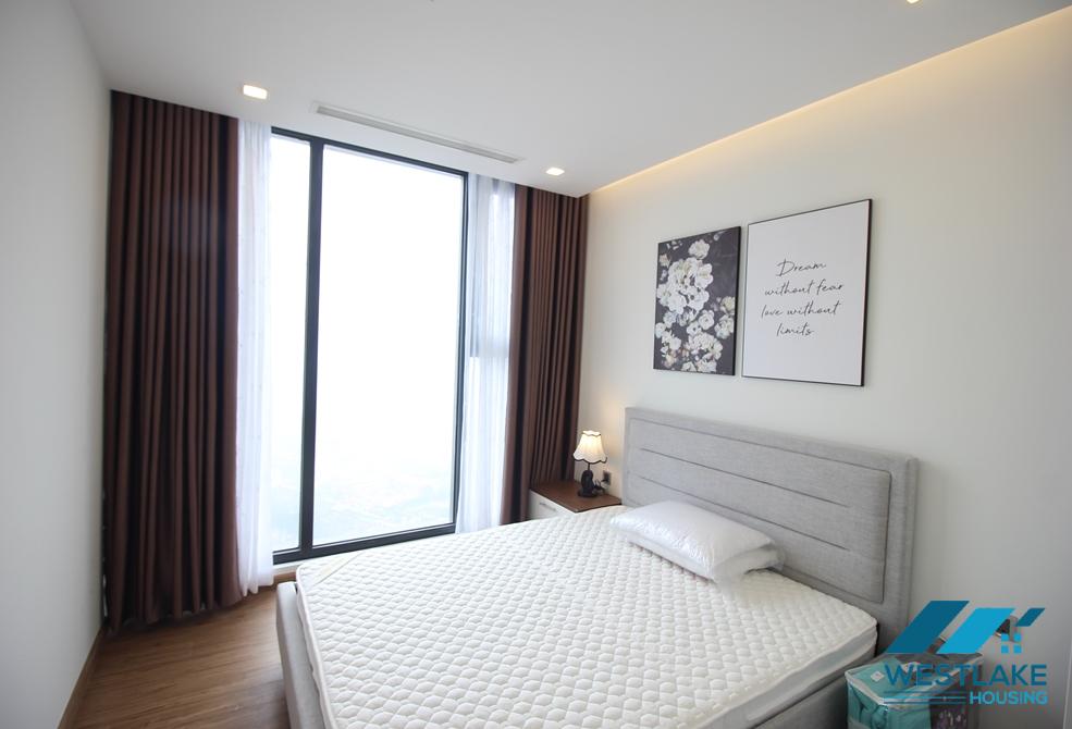 Four bedrooms apartment for rent in Vinhome Metropolis, Lieu Giai, Hanoi