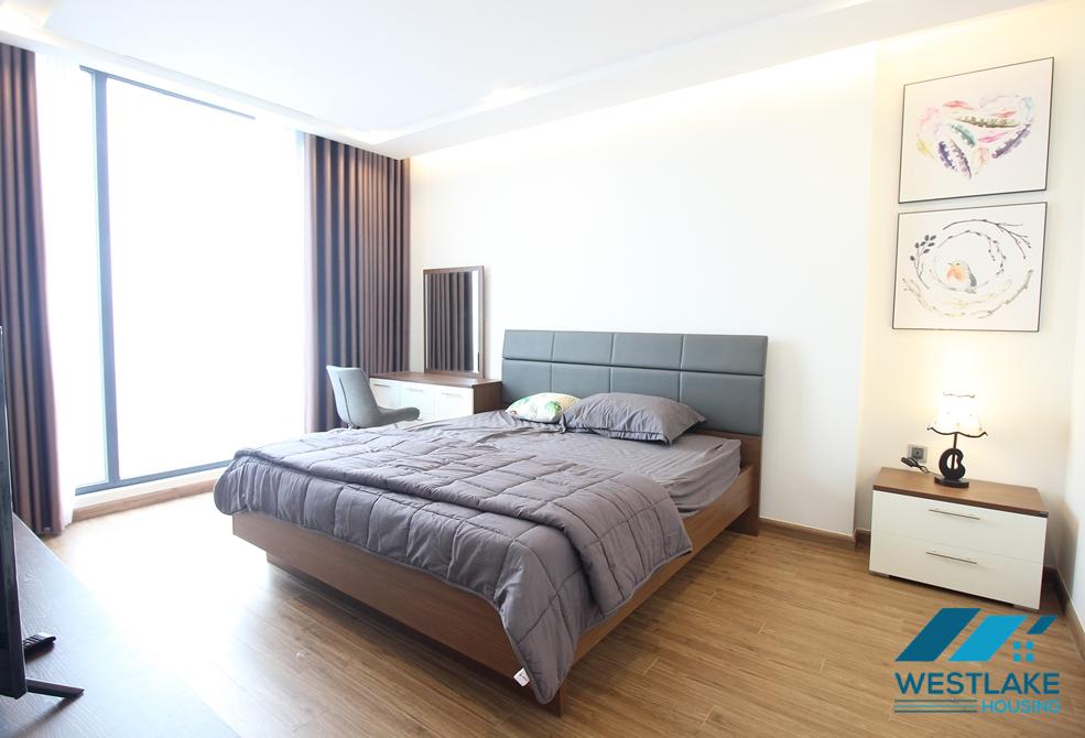 Four bedrooms apartment for rent in Vinhome Metropolis, Lieu Giai, Hanoi