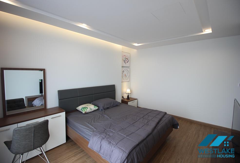 Four bedrooms apartment for rent in Vinhome Metropolis, Lieu Giai, Hanoi