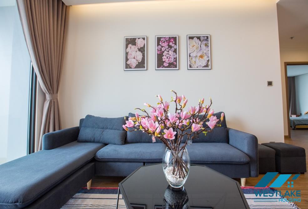 Bright and morden 3 bedrooms apartment for rent in Vinhome Metropolis, Lieu Giai, Ba Dinh