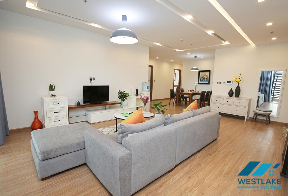  A new and beautiful 4 bedroom apartment for rent in Metropolis, Ba Dinh