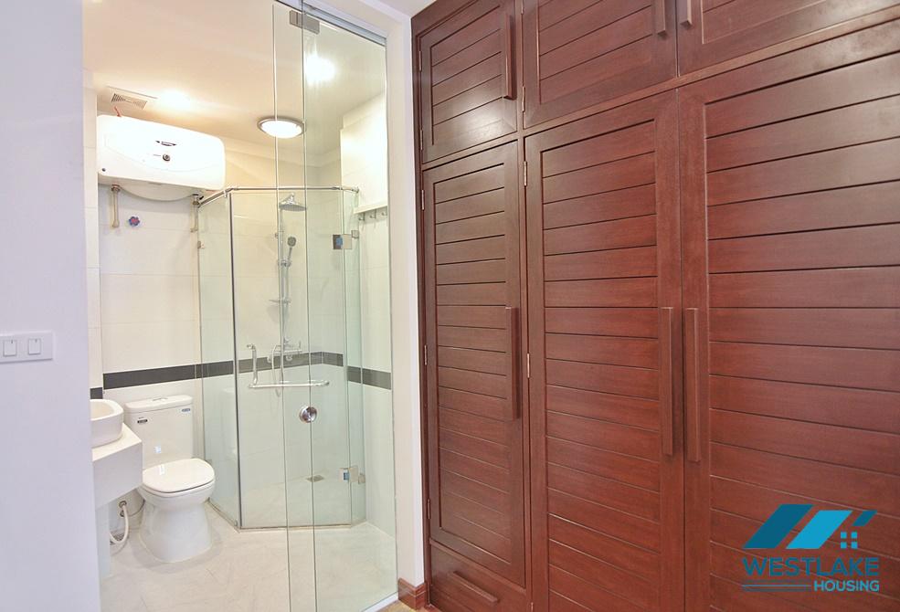 Compact & modern apartment for rent off Tay Ho road, Tay Ho, Hanoi