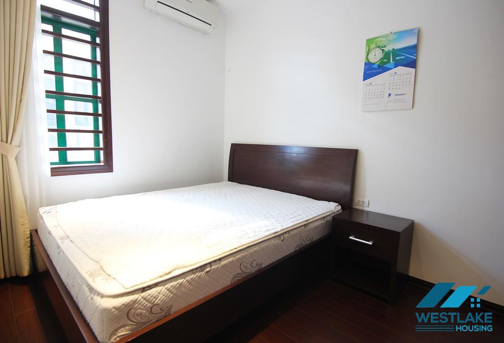 Affordable price 02 bedrooms apartment for rent in Dong Da area, Hanoi