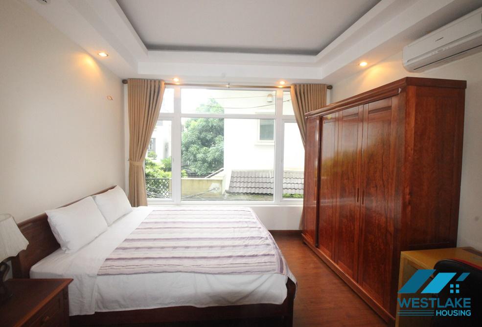 A spacious 2 bedroom apartment for lease on Tay ho street for rent