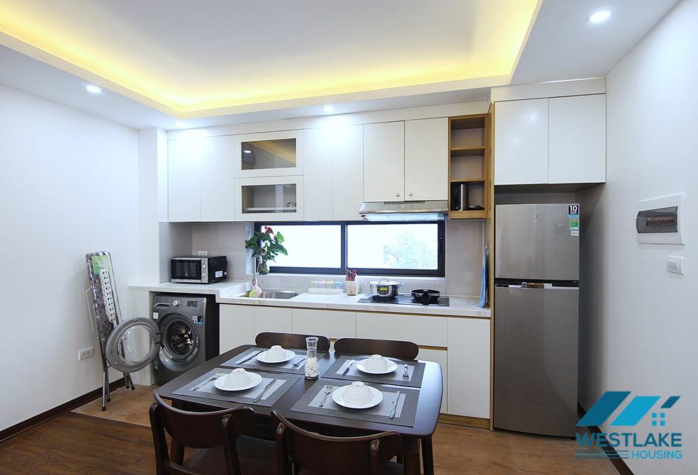 Good price 02-bedroom apartment for rent on Nhat Chieu Street, Tay Ho, Hanoi