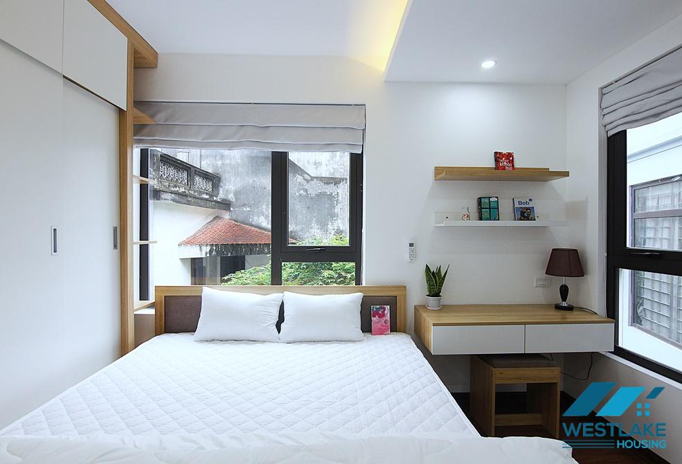 Good price 02-bedroom apartment for rent on Nhat Chieu Street, Tay Ho, Hanoi