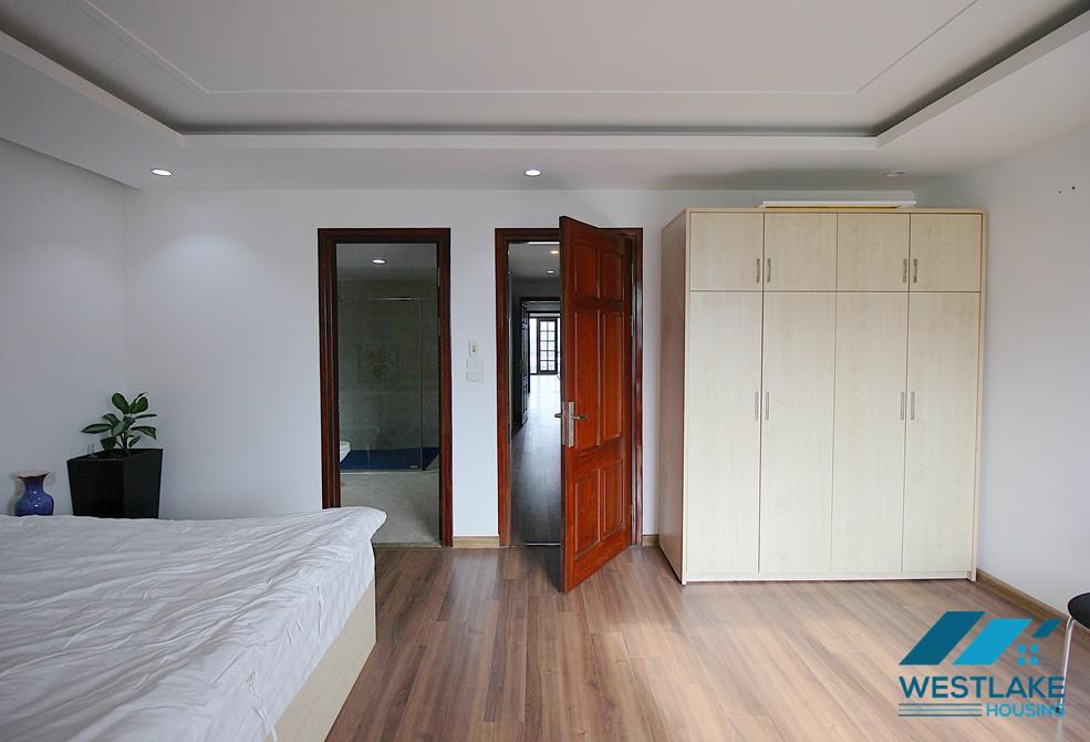 Big size 03 apartment for rent in Xuan Dieu st, Tay Ho District