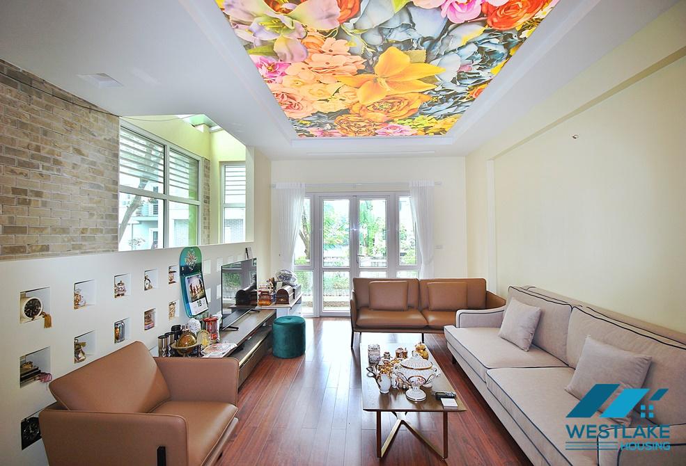 A beautiful 5 bedroom house for rent in Tay Ho , Hanoi