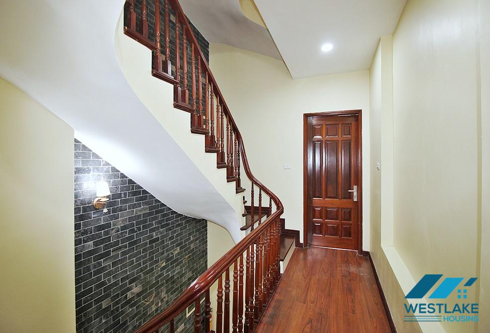 A beautiful 5 bedroom house for rent in Tay Ho , Hanoi