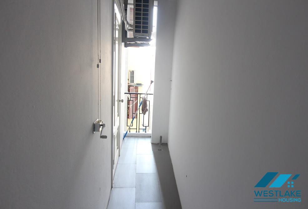 Cosy 02 bedrooms apartment for rent on Vong Thi Street, Tay Ho, Hanoi