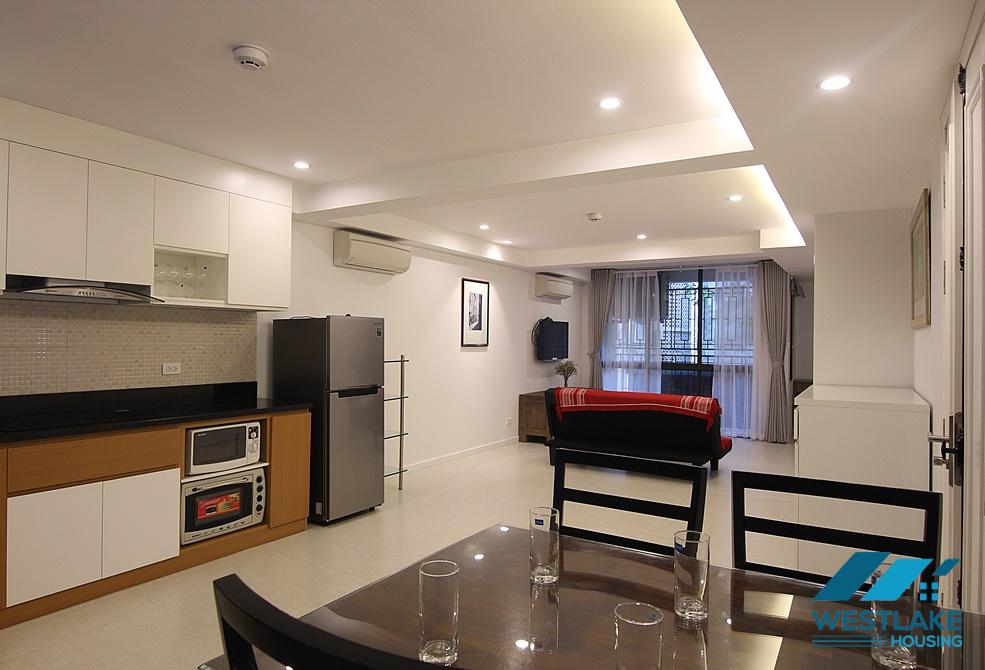 Spacious studio apartment for rent on Trich Sai Street, Tay Ho, Hanoi