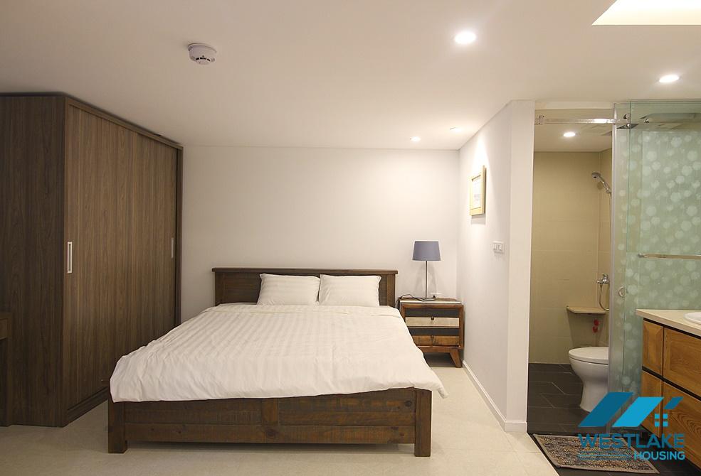 Spacious studio apartment for rent on Trich Sai Street, Tay Ho, Hanoi