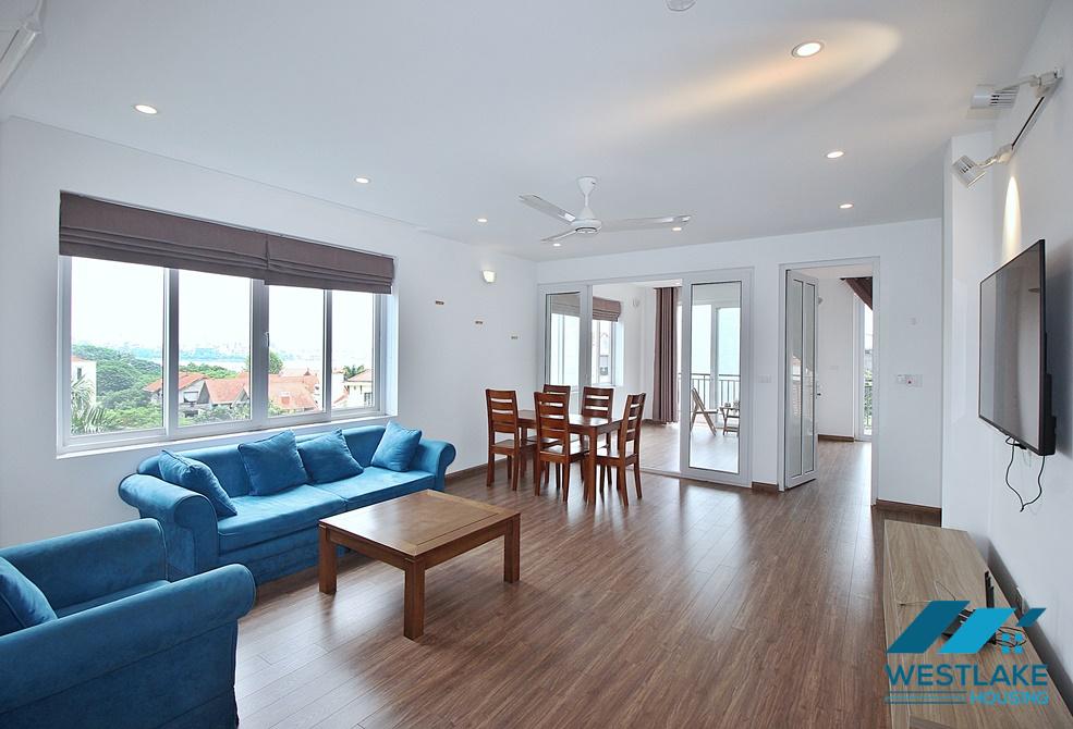 A new and bright 3 bedroom apartment for rent in Tay ho, Ha noi