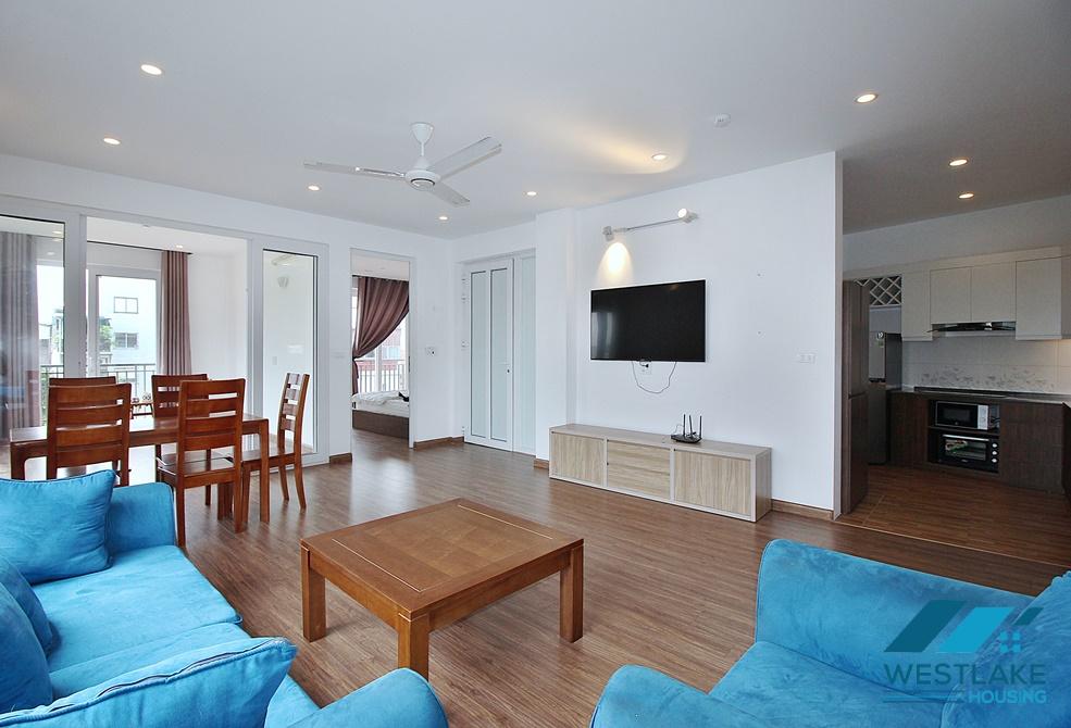 A new and bright 3 bedroom apartment for rent in Tay ho, Ha noi