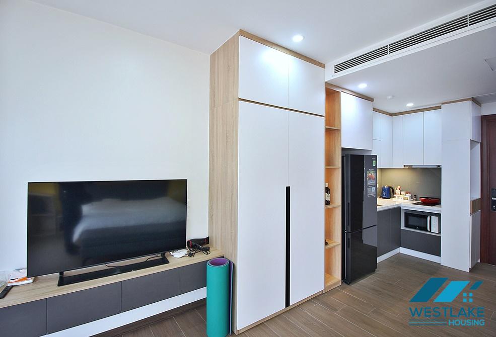 Large studio apartment with lots of nature light for rent on Dang Thai Mai Street, Tay Ho, Hanoi