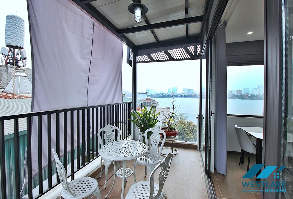 Large studio apartment with lots of nature light for rent on Dang Thai Mai Street, Tay Ho, Hanoi