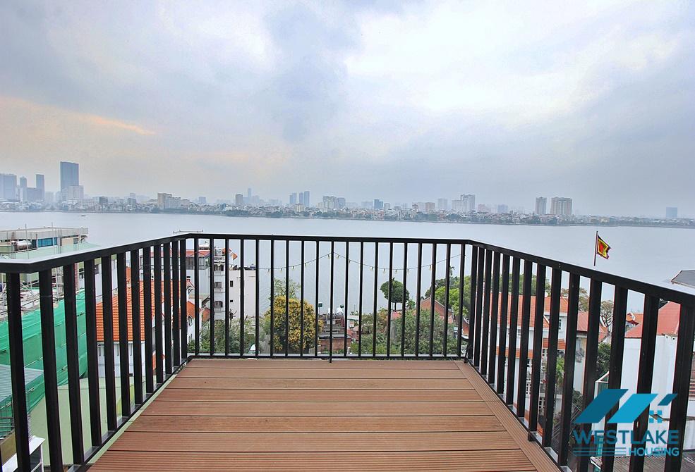 Large studio apartment with lots of nature light for rent on Dang Thai Mai Street, Tay Ho, Hanoi