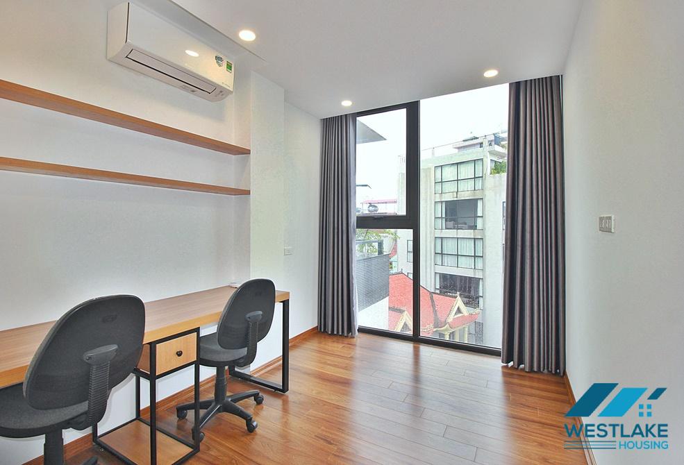 A fully furnished one bedroom for rent in Dang Thai Mai st, Tay Ho district.