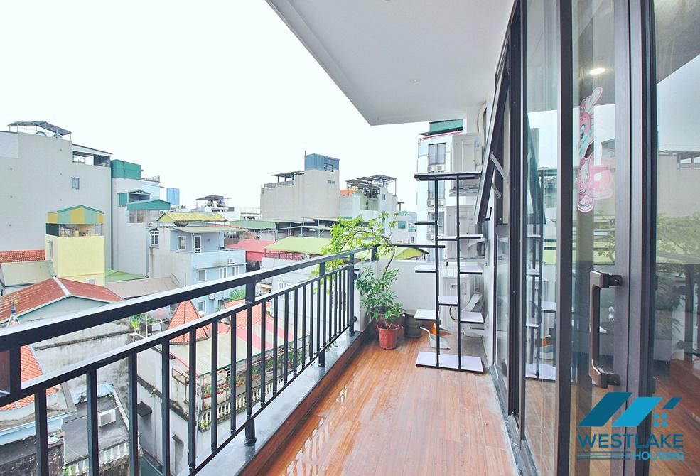 A fully furnished one bedroom for rent in Dang Thai Mai st, Tay Ho district.