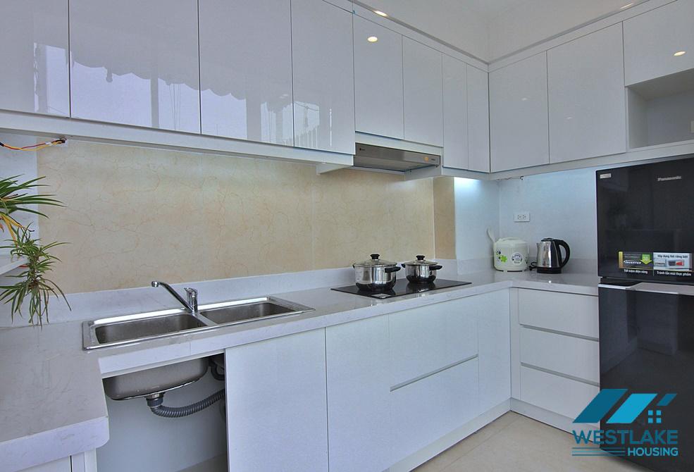 An elegant 2 bedroom apartment for rent on Dang Thai Mai street