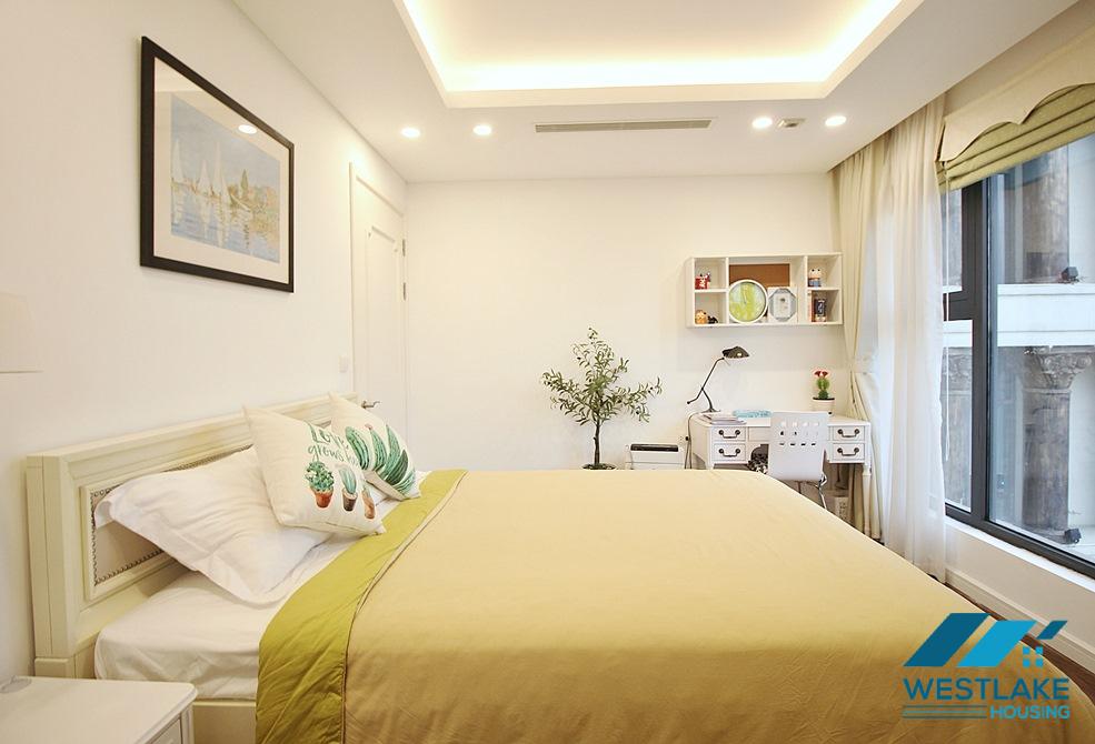 Cho Thuê Căn Hộ 2 Phòng Ngủ Đẹp Tại Tòa Nhà D'Leroi Soleil, Xuân Diệu, Tây Hồ