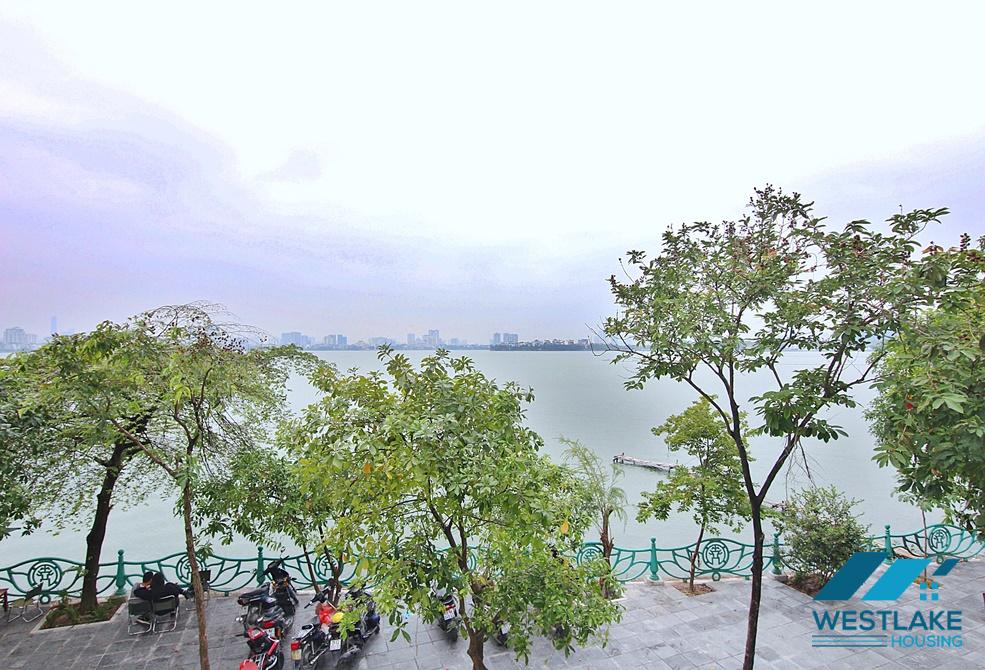 Lake view 1 bedroom apartment for lease in Yen Phu village, Tay Ho