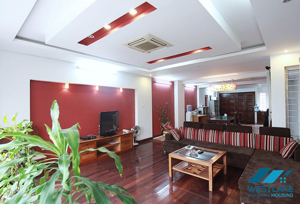 A massive villa for rent in quiet alley in Au co, Tay ho